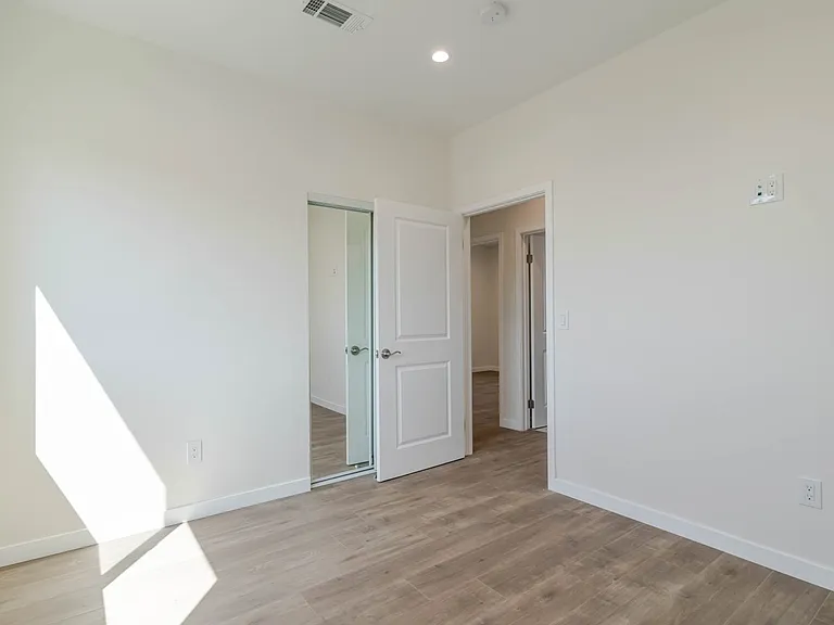 1961 Waltonia Dr #103 — Photo 10