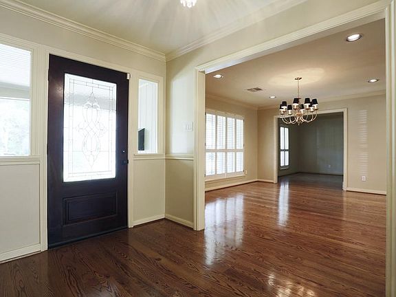 2nd image of 206 Renoir Dr
