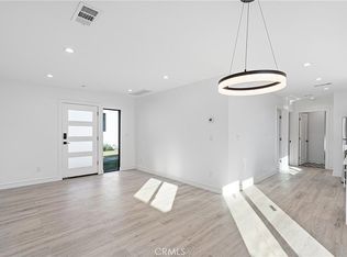 6046 Case Ave, North Hollywood, CA 91606
