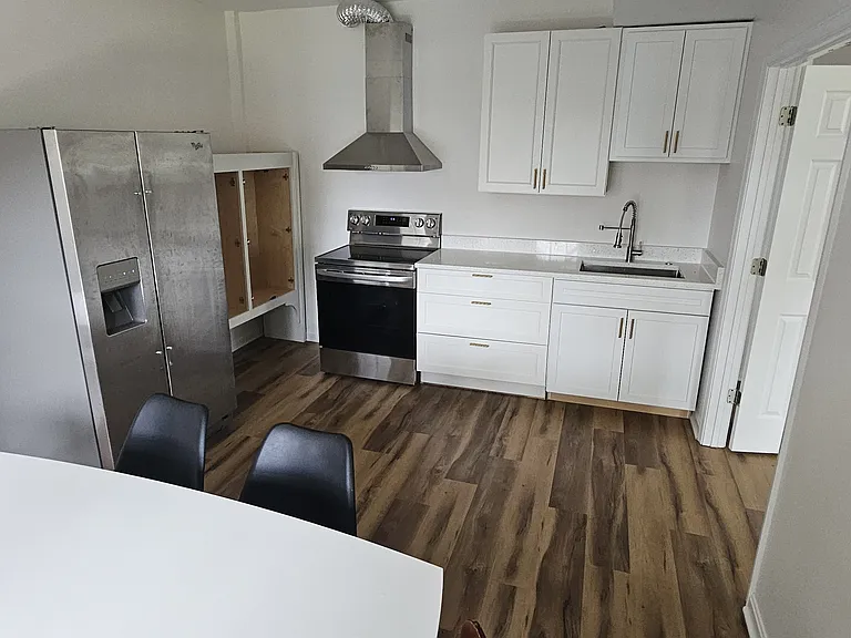 7156 Pennys Town Ct — Photo 2