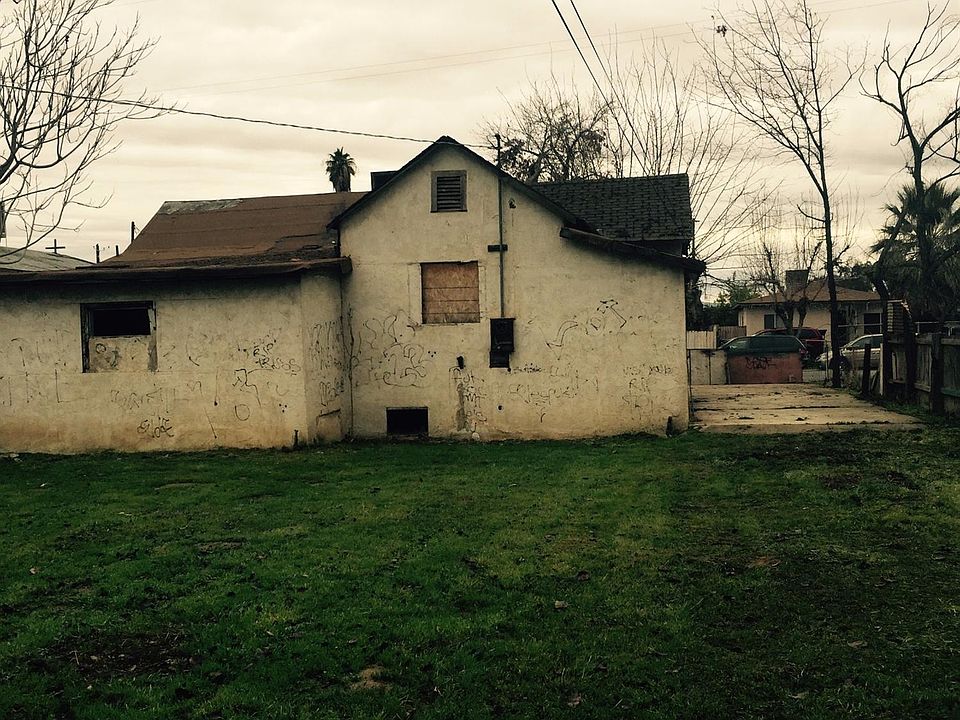2nd image of 104 Madison St