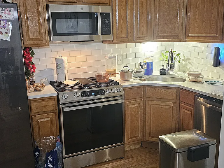 509 Grand Ave — Photo 2