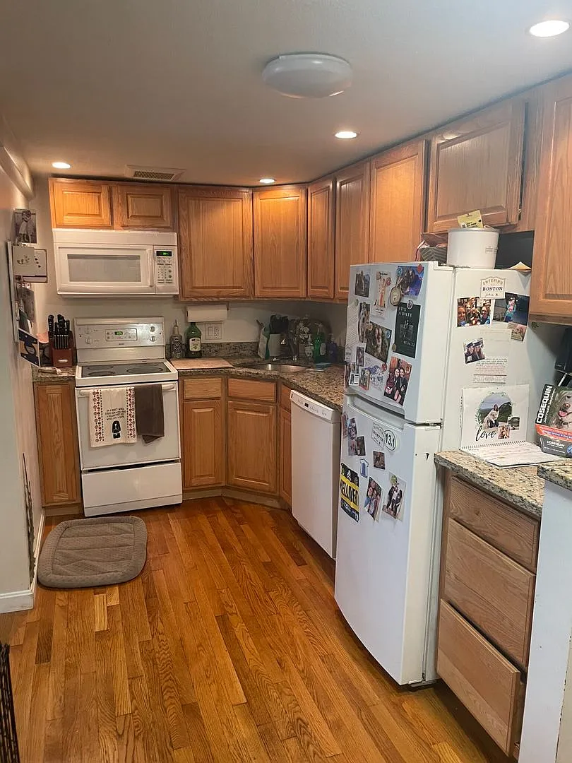 15 Euston Rd #18 Boston MA 02135 — Photo 3