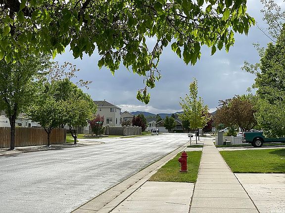 3rd image of 4422 Short Leaf Dr