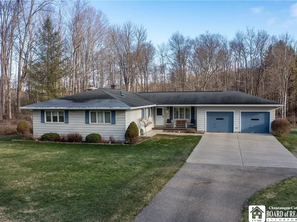 912 Hunt Rd, Lakewood, NY 14750