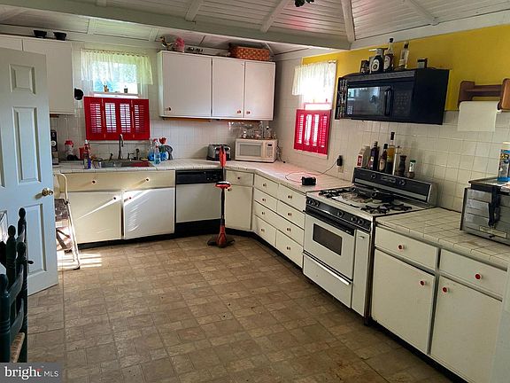 4th image of 1937 Cape May Rd