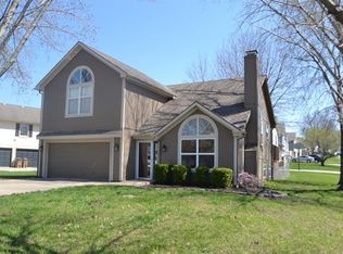 615 Canter St, Raymore, MO 64083