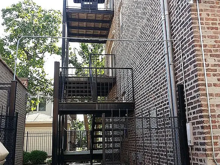 964 E 62nd St #3C — Photo 8