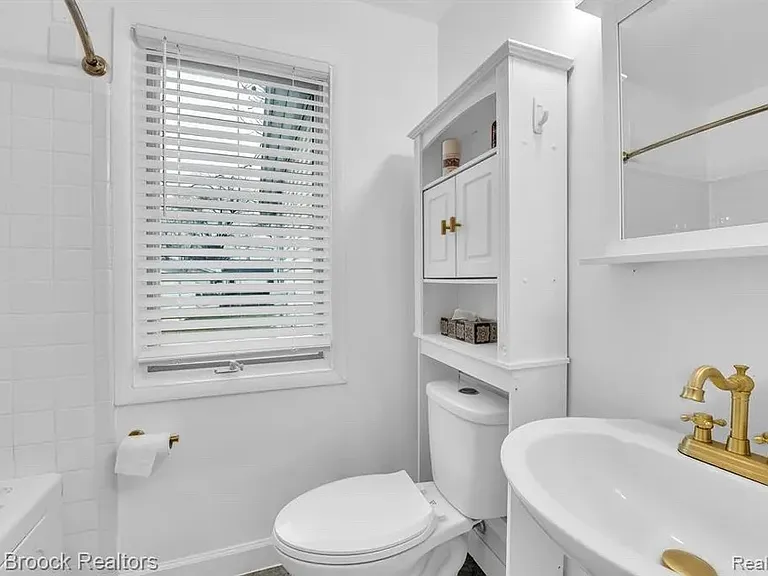 26333 Brush St — Photo 10