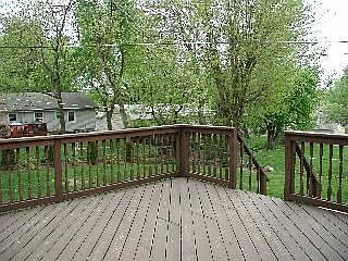 3rd image of 8709 W 90th St