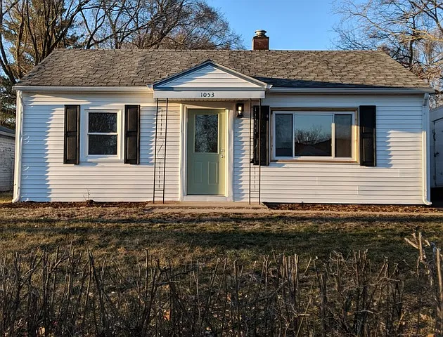 1053 Bel Aire Dr photo 1