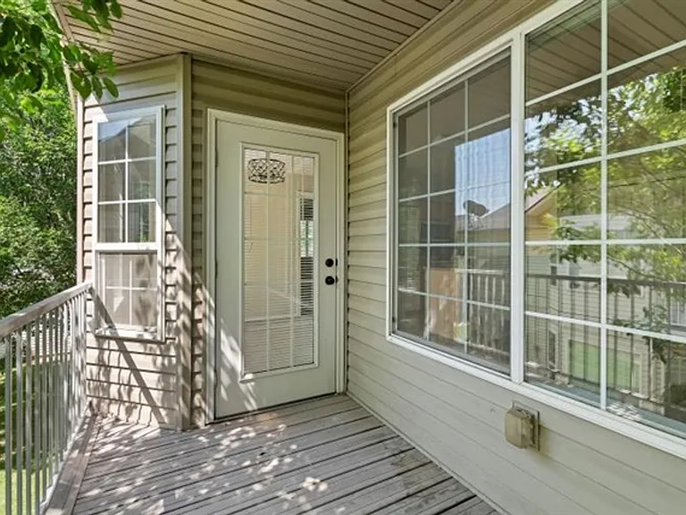 121 N Avenger Ln — Photo 13