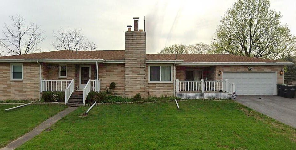 1st image of 2471 Woodward St