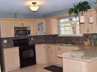1624 SE 2nd St, Cape Coral, FL 33990
