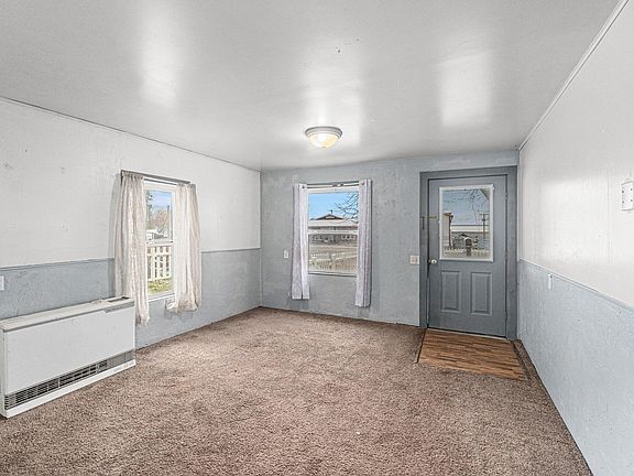 5th image of 444 W 1st Ave