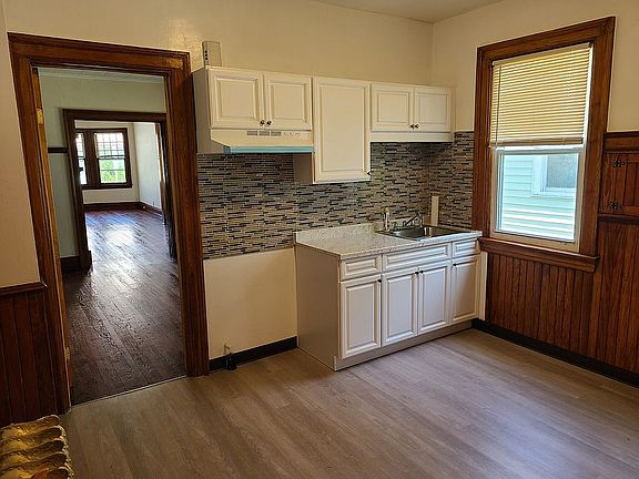 4th image of 73 Hughes Ave