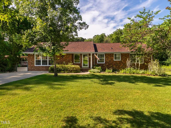 922 Choyce St, Burlington, NC 27217