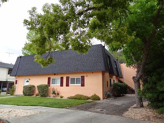 2nd image of 1609 Brookvale Dr APT 3