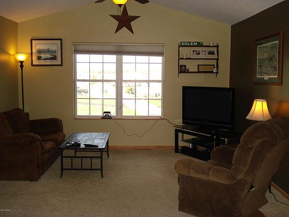 5th image of 1710 Jasmine Dr