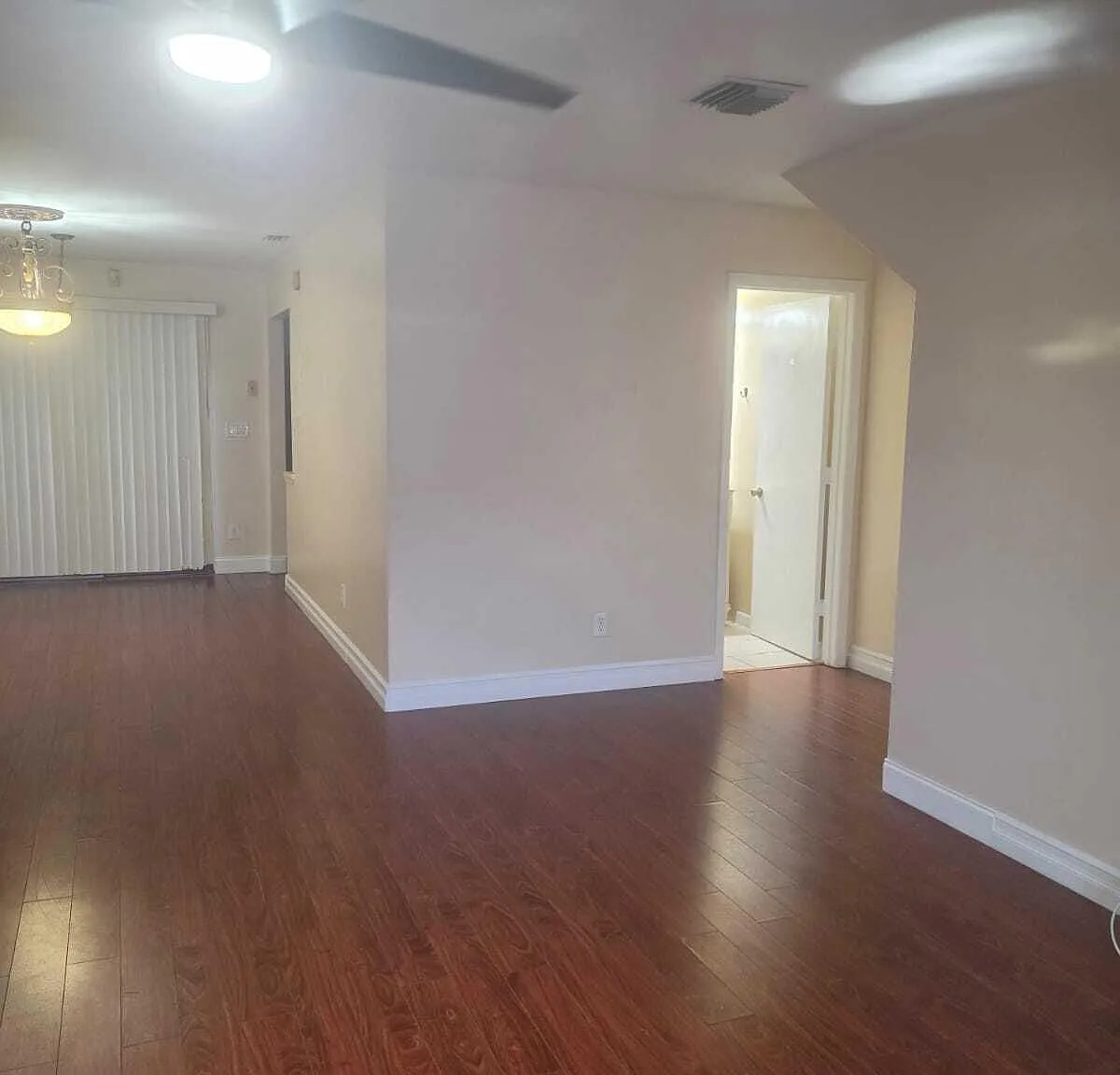 2 bed, 2.5 bath, 1206 sqft, $2,150 — Photo 4
