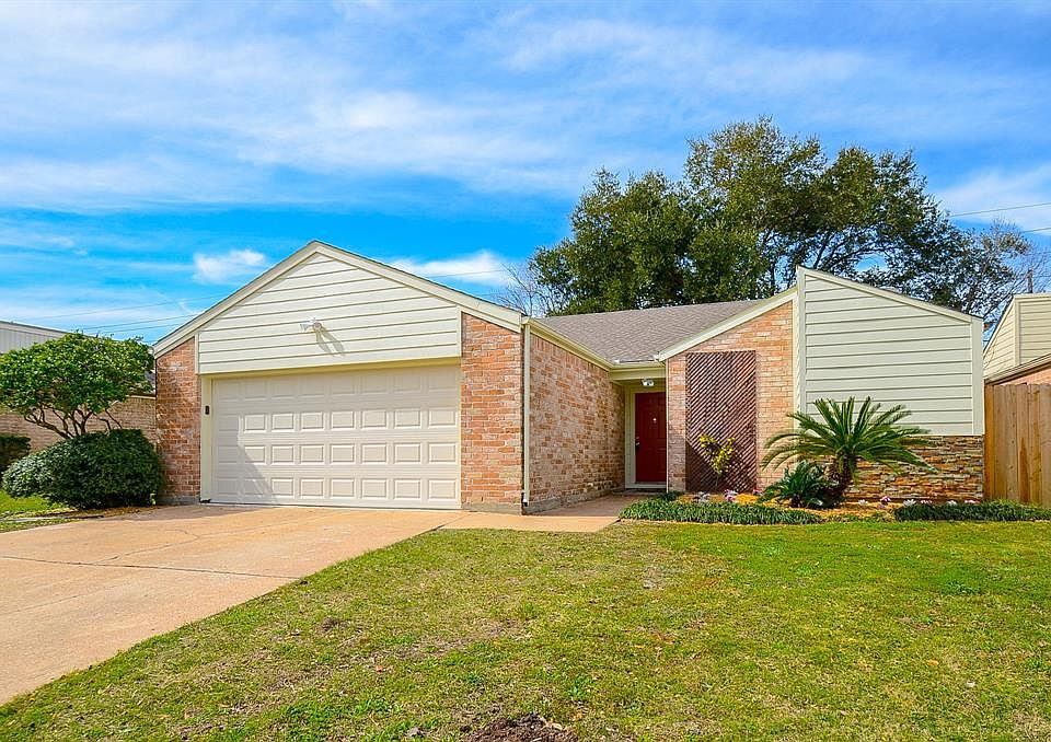 1st image of 4415 Aspenglen Dr