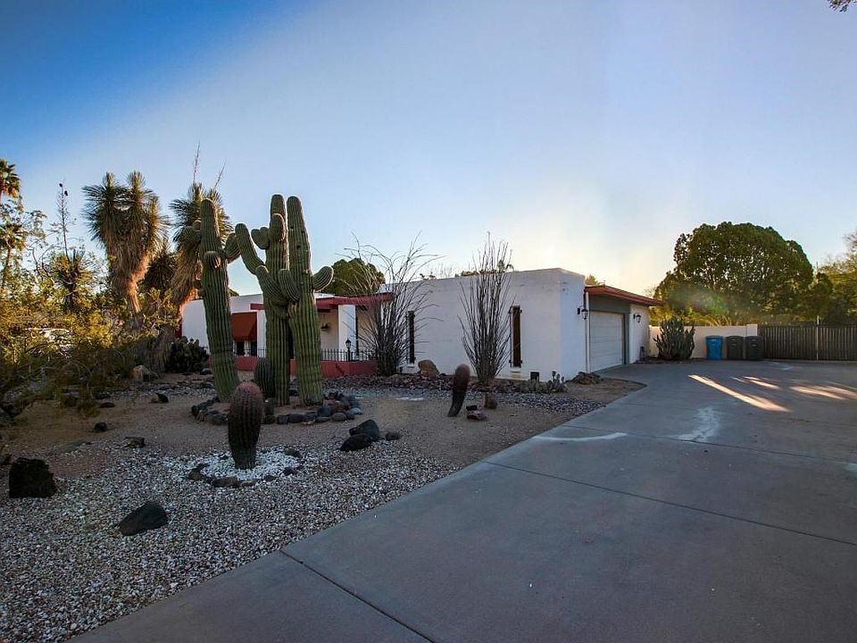 1st image of 1055 W Indian Hills Pl