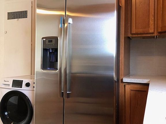 2nd image of 4721 Marconi Ave APT 19