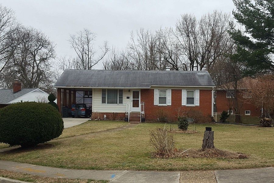 1st image of 10909 Woodhaven Dr