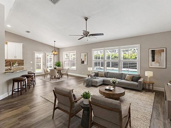3rd image of 502 SAINT ANDREWS DRIVE