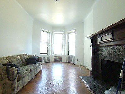 2nd image of 304 W 90th St APT 3F