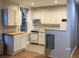 2126 Pine St #1R, Philadelphia, PA 19103