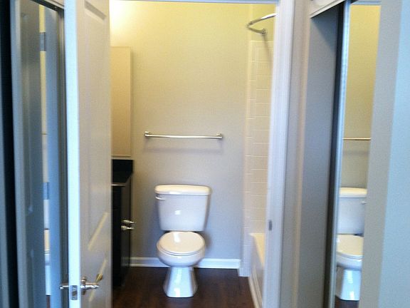 5th image of 11195 Helm Dr APT 736