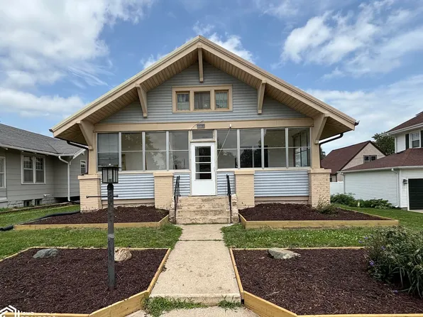 315 7th St, Gladbrook, IA 50635