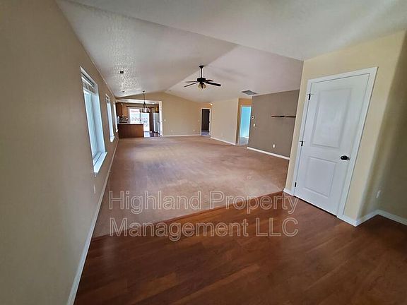 2nd image of 1425 SW Lost Trail Dr