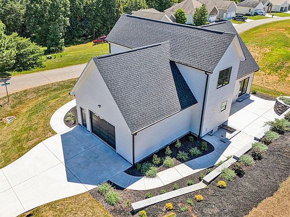 4th image of 1154 Barrow Hills Dr