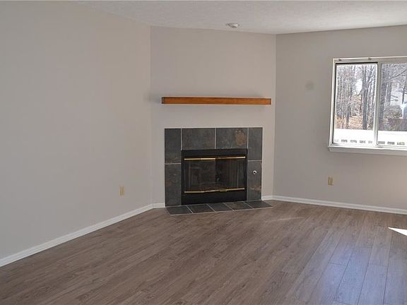2nd image of 1314 Patti Park #G-2