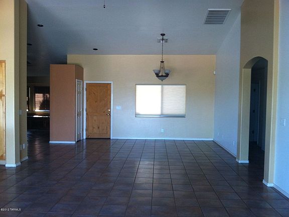 3rd image of 6110 N Benjamen Pl