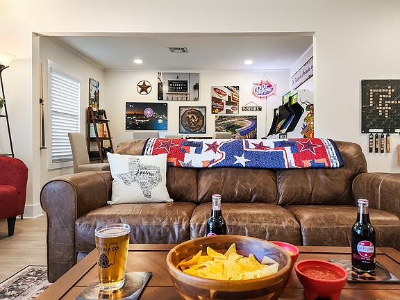 5th image of 2800 McKenzie Ave