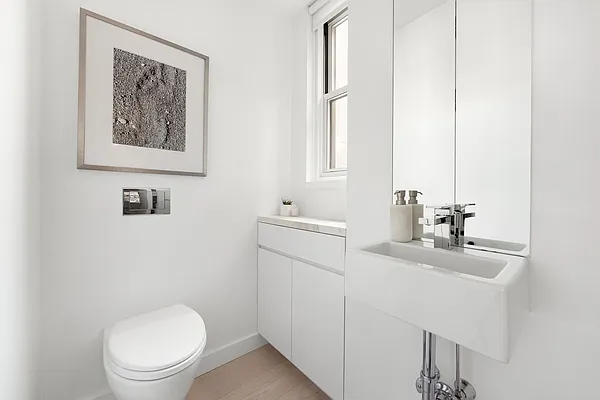 Sold by Nest Seekers International | media 7