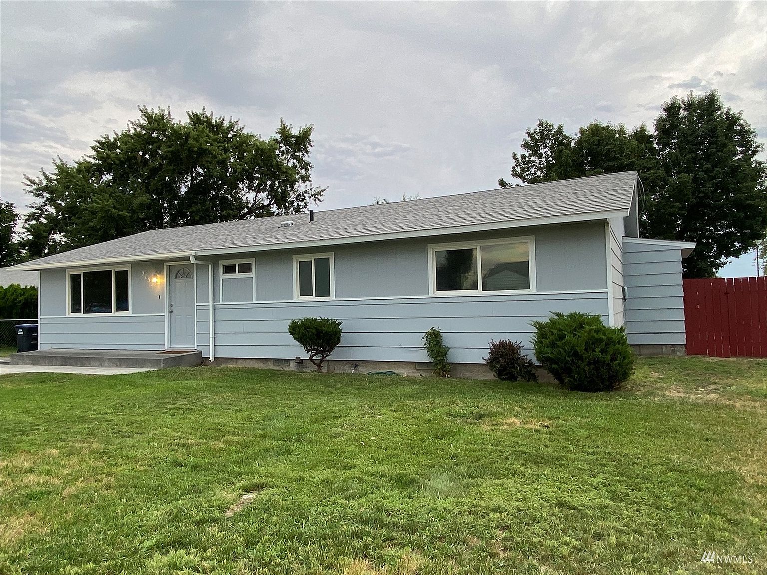 2153 W Willow Street, Moses Lake, WA 98837 Zillow