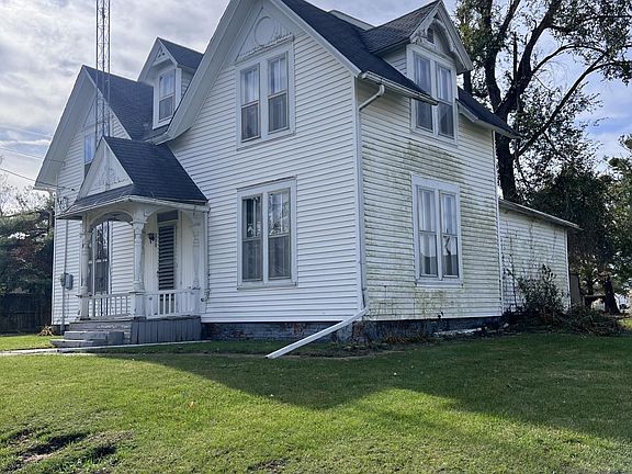 3rd image of 200 N 6th St