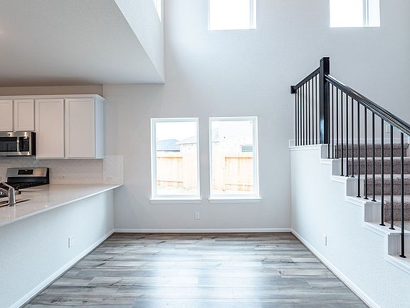 3rd image of 15227 White Moss Dr