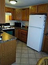 4th image of 1295 Peppertree Dr
