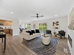 107 Dawson Dr, West Branch, IA 52358