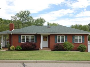 150 Garden Dr, Wintersville, OH 43953