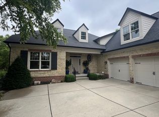 11612 Weeping Willow Ct, Zionsville, IN 46077