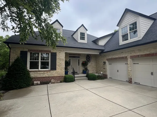 11612 Weeping Willow Ct, Zionsville, IN 46077