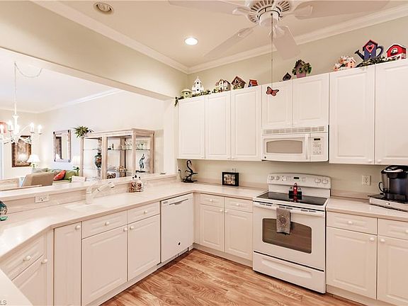 5th image of 8560 Brittania Dr