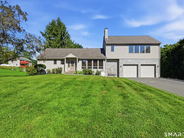 2 Sunnyside Avenue, Danbury, CT 06811