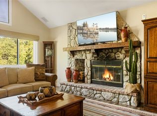 1286 Innsbruck Dr, Lake Arrowhead, CA 92352